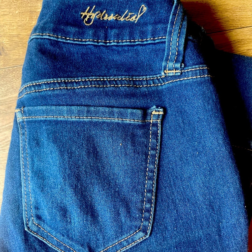 Hydraulic skinny jeans